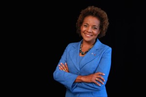 Michaëlle Jean nommée en rescousse à la FHF