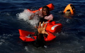 Ils survivent après 17 heures passées dans l’eau