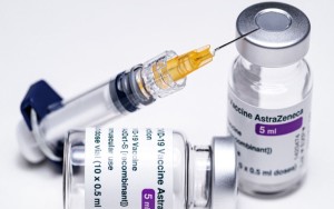 Le vaccin contre la Covid-19, ce n’est pas pour demain!