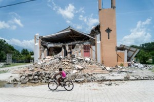 Le séisme a détruit 50% des églises dans les régions sinistrées