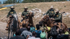 Des Haïtiens refoulés à la frontière et d’autres renvoyés par avion