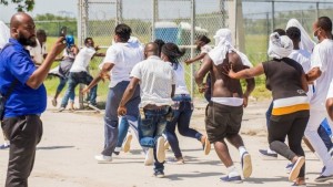 Le Mexique commence le renvoi d’Haïtiens par avion