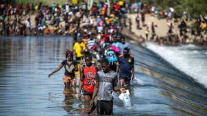 Migration haïtienne : Biden demande l’aide de la France et du Canada